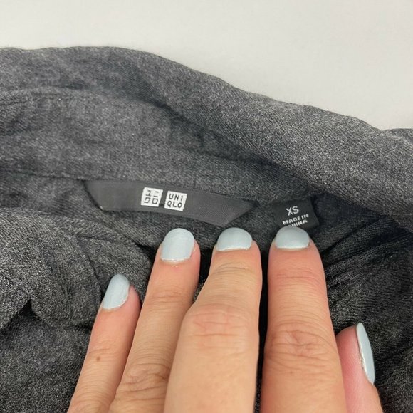 Uniqlo Womens Dark Gray Button Up Blouse Shirt - Picture 3 of 5